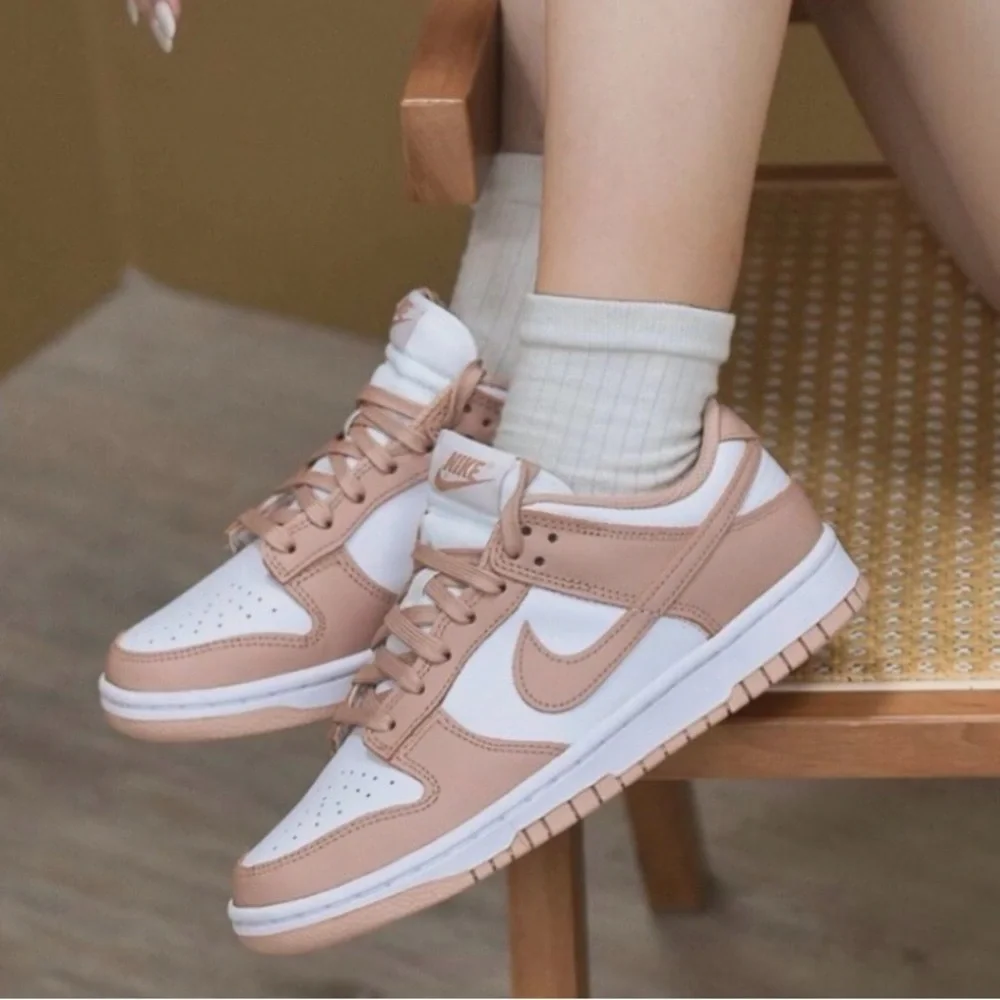 Nike Whisper Rose Dunk Lows Size 8